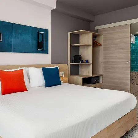 Quadro Hotel-2